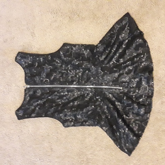 Forever 21 Small Sequin Top Sexy Bling Glam Goth Dressy Tank Peplum ZipBack Club - Picture 5 of 5